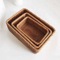 Panier en osier tressé